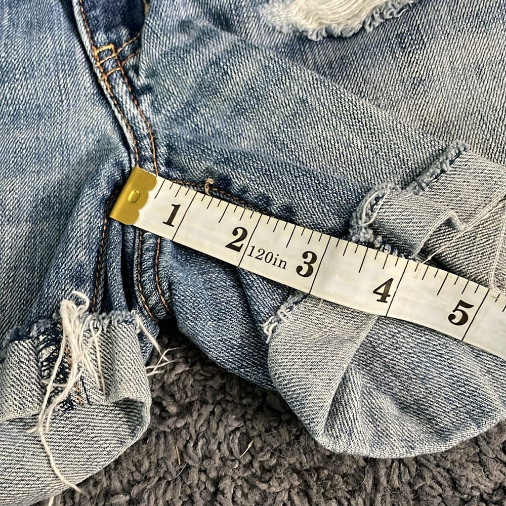 Lightly worn size 2 American Eagle jean shorts - Picture 7 of 7